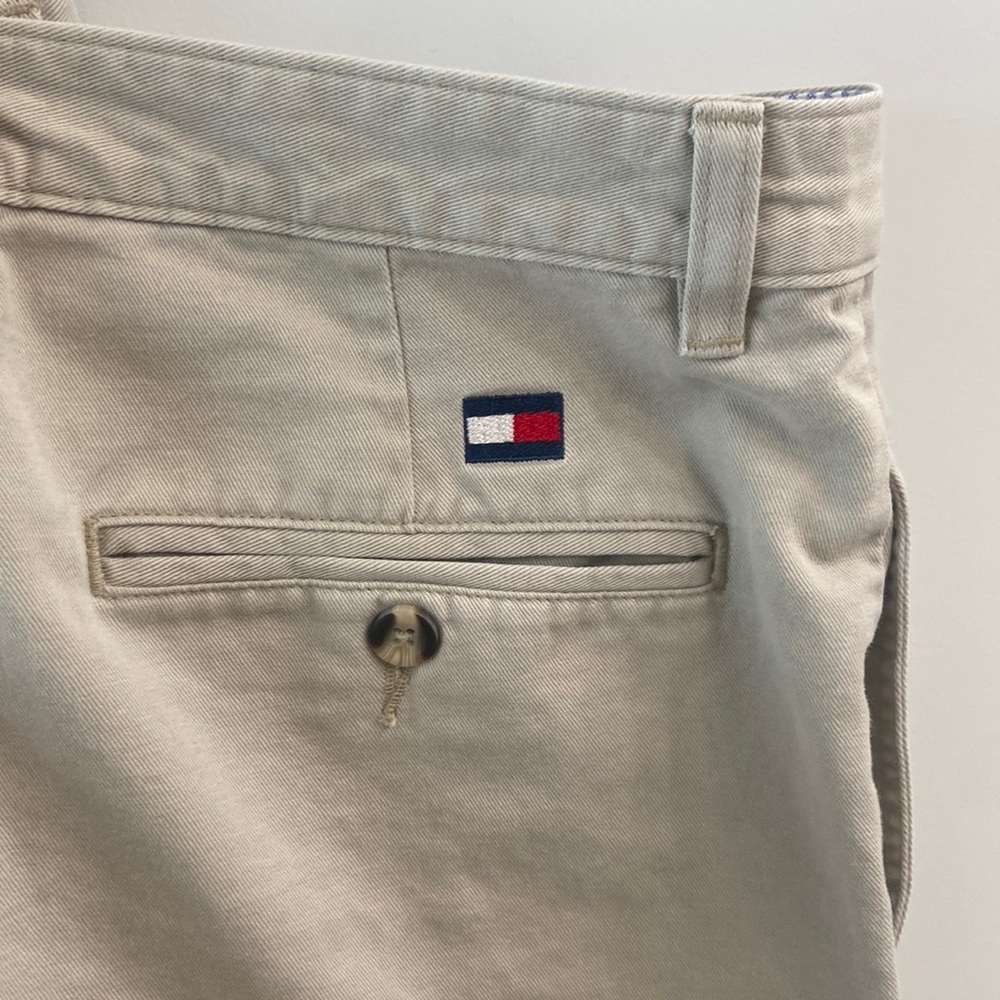 Tommy Hilfiger 100% Cotton Khaki Chino Shorts Size 34